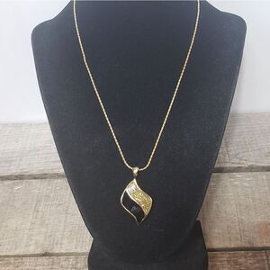 VINTAGE ROYAL Glittered Enamel Pendant Necklace